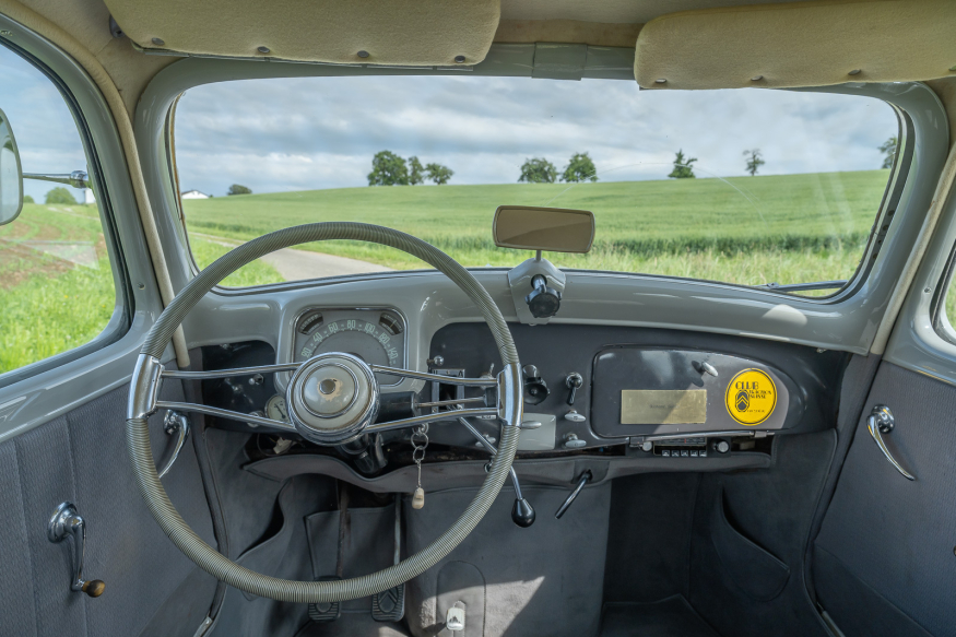 CITROËN 11 BL (Légère)
