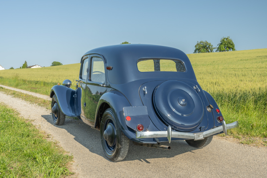 CITROËN Traction Avant 7C