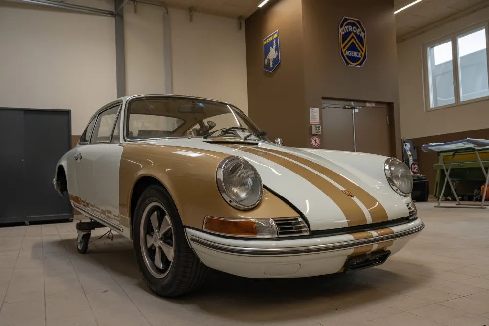 Porsche 911 2.2 E